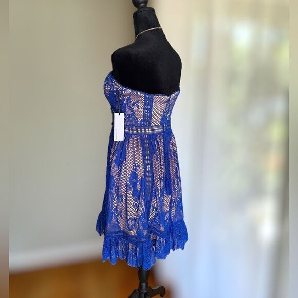 New Lulu’s Ryse Jade Lace Strapless Dress in Royal Blue Size S - Picture 4 of 12
